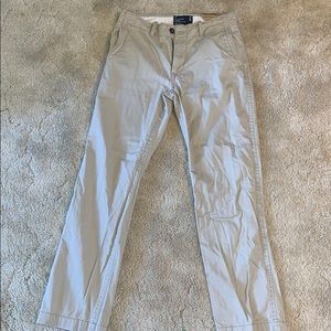 Men’s American Eagle khaki pants 32/34